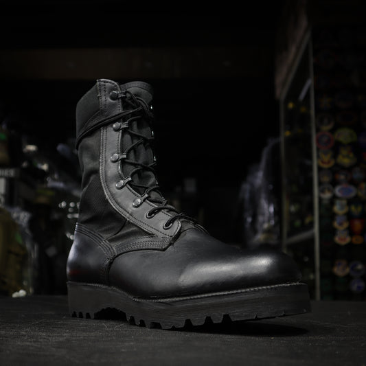 Vibram 防滑耐油透氣軍靴