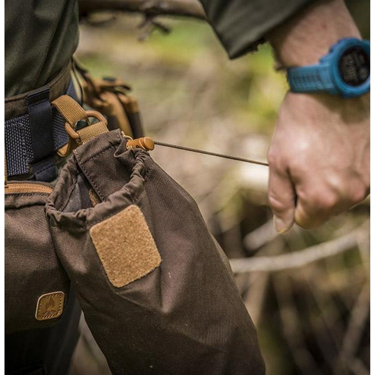 Helikon Bushcraft Dump Pouch 2.8L folding dump pouch overview