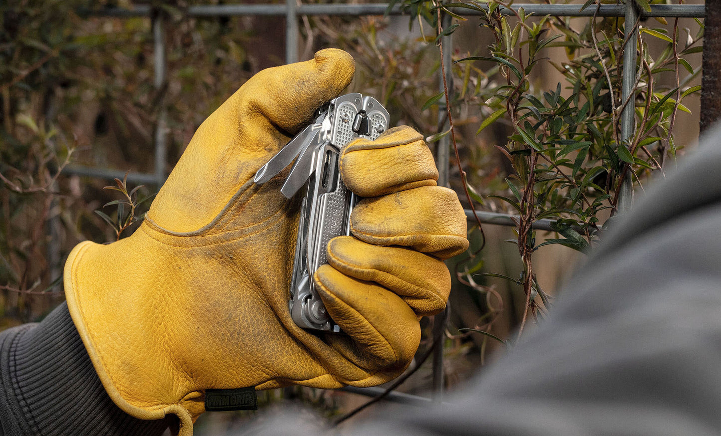 Leatherman FREE® P4: The Premier Choice for Professional Multitools