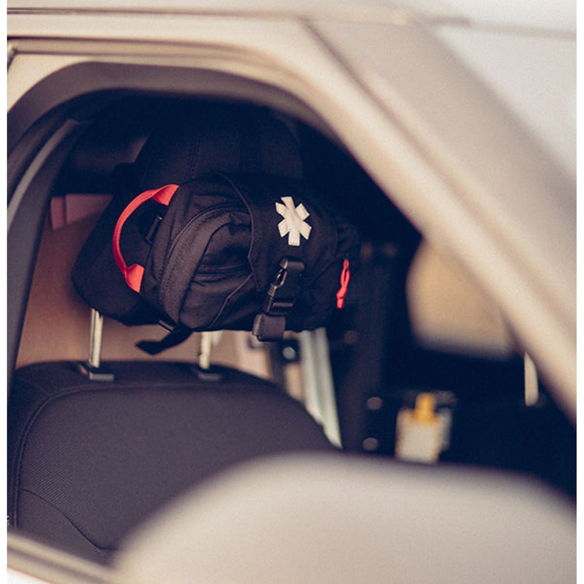 Helikon Vehicle Med Kit Red medical pouch front view