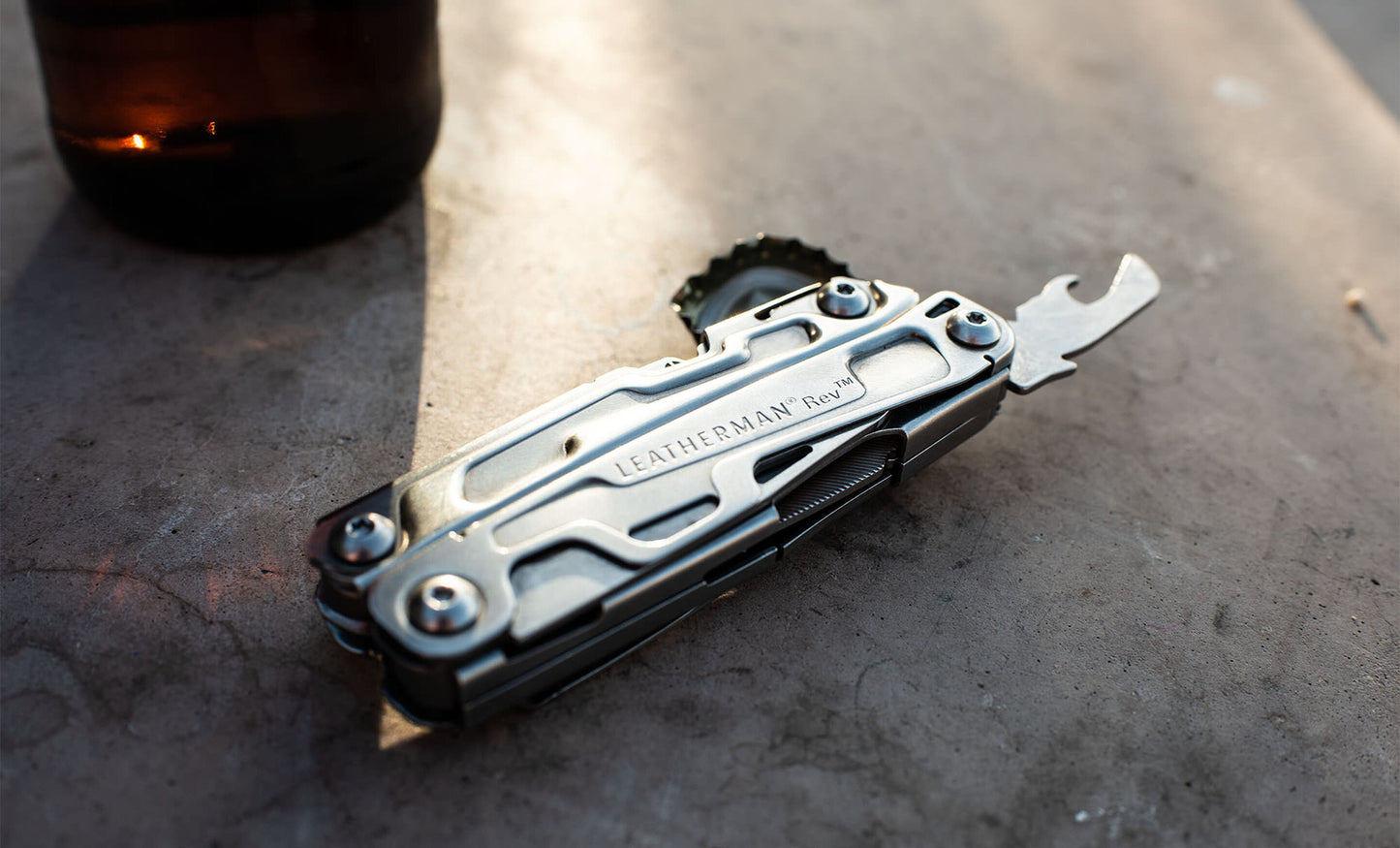 Leatherman Rev® Multi-Tool - Indispensable and Fully Equipped