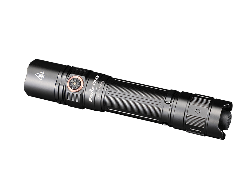 Fenix PD35 V3.0:戶外戰術探索的便捷之選