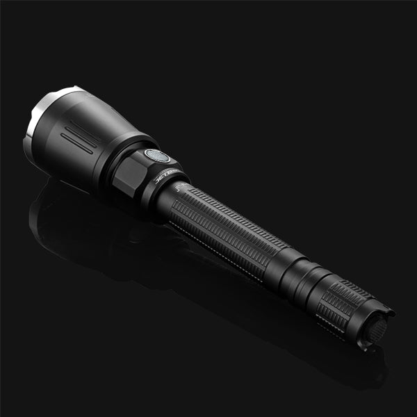 JETBEAM BC40-PRO 2930Lm 347m Distance Rechargeable Flashlight