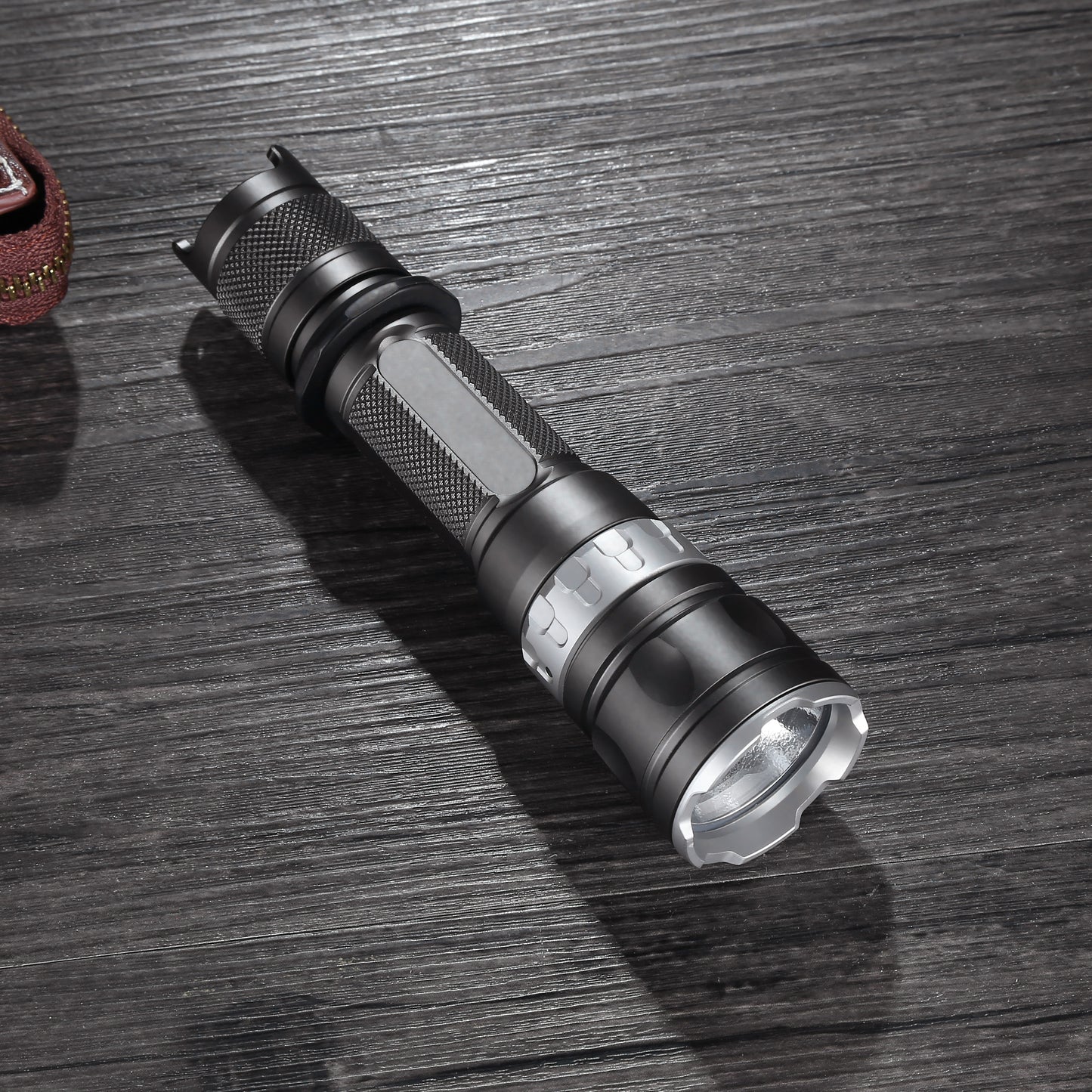 JETBEAM RRT2 RAPTOR 2080Lm Rechargeable Flashlight