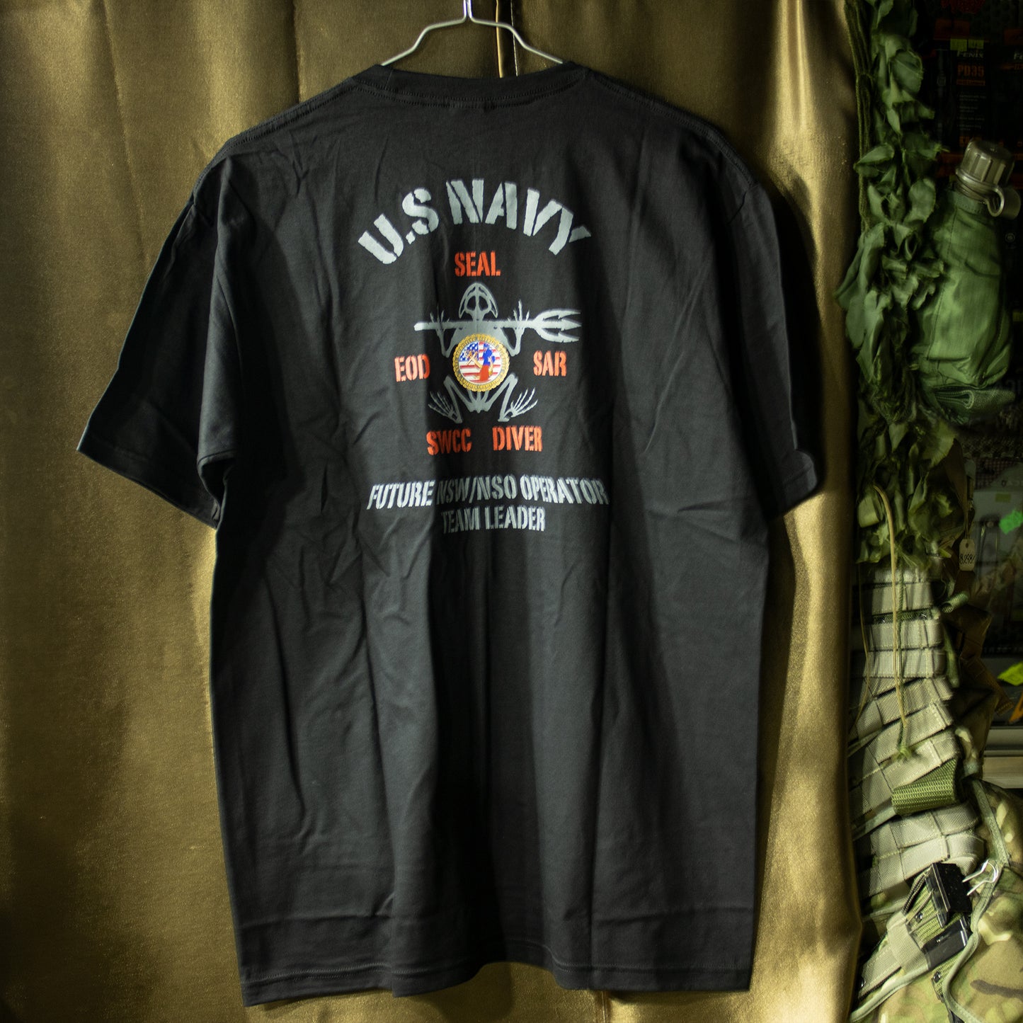 NAVY SEAL feature T-shirt (C71)