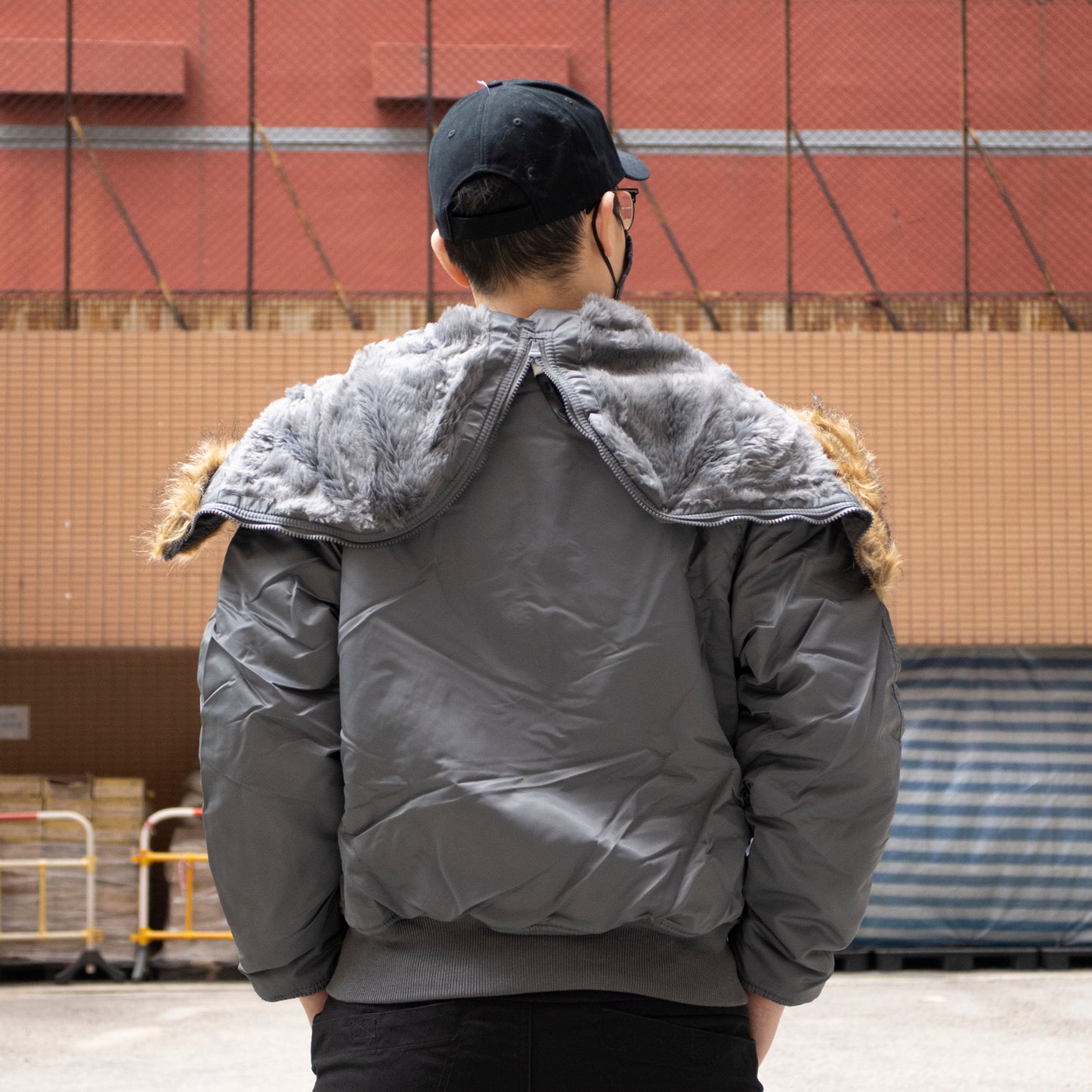 ALPHA N-2B SHORT WAIST PARKA (GUNMETAL)