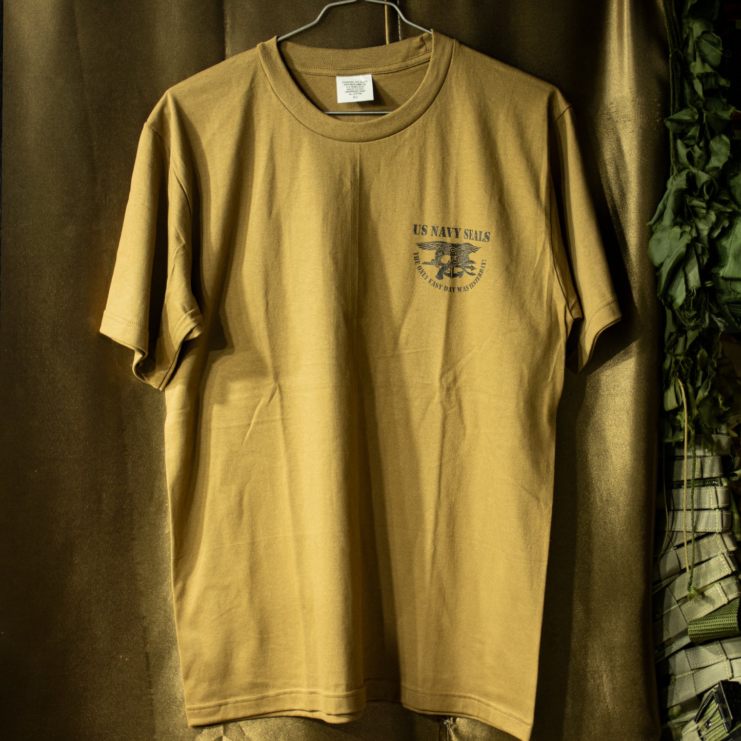 NAVY SEAL feature T-shirt (C71)