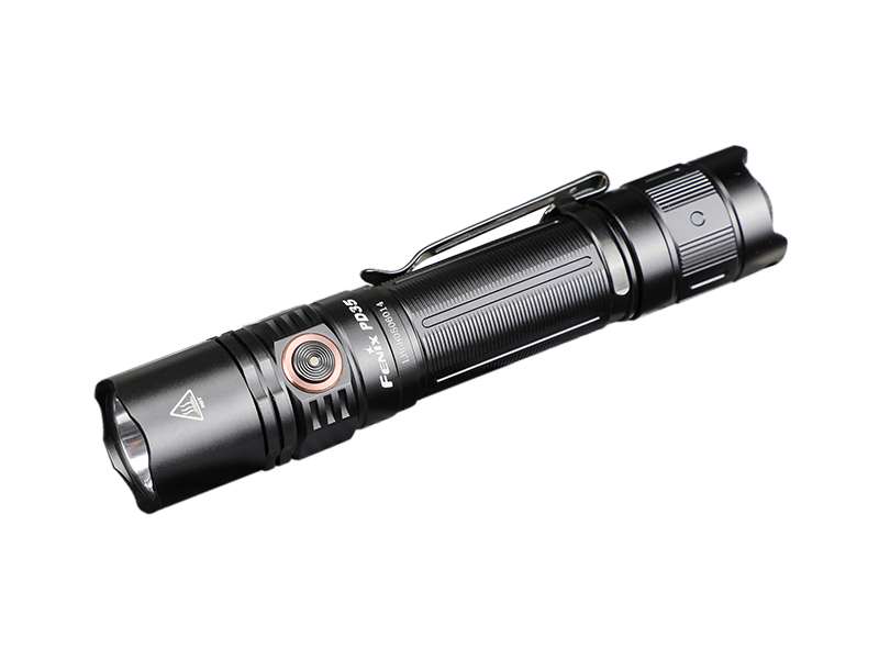 Fenix PD35 V3.0:戶外戰術探索的便捷之選