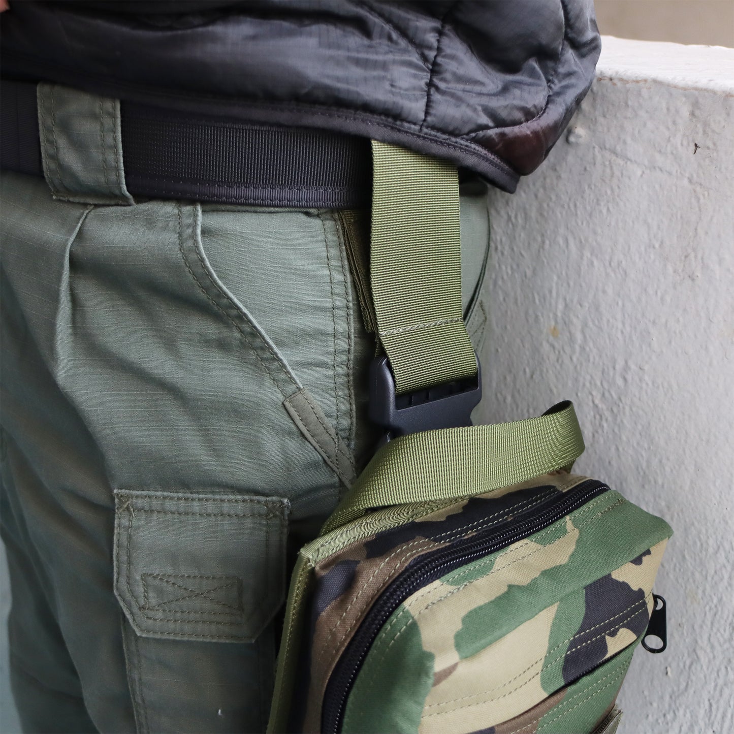 TOP GEAR #EMT1 Emergency Medical Thigh Pouch