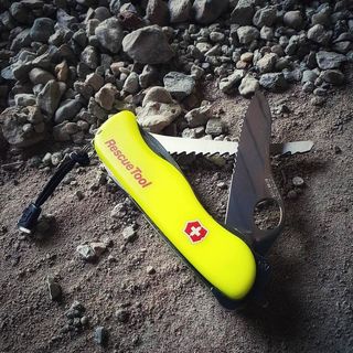Victorinox Rescue Tool: Reliable Aid in Emergencies