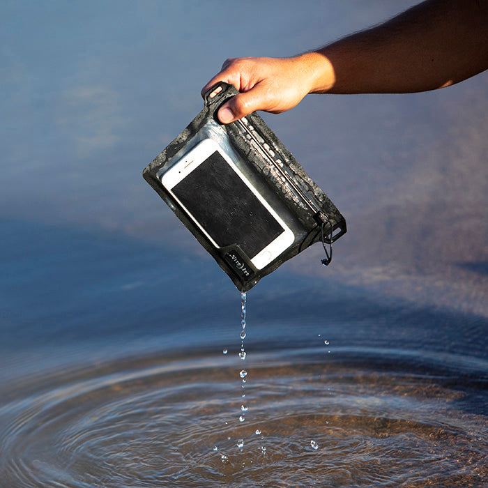 Nite Ize RunOff Waterproof Pocket | Compact & Travel-Ready Protection