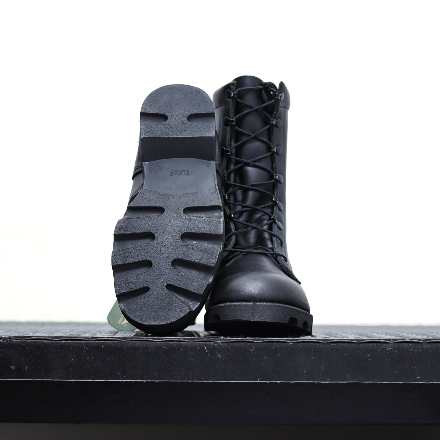 Altama Leather Combat Boot: Military Standard Meets Everyday Comfort