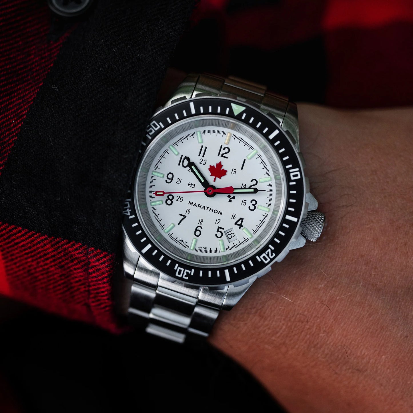 Marathon 41mm GSAR® Arctic Edition, Red Maple, Type II - Diver's Automatic with Stainless Steel Bracelet