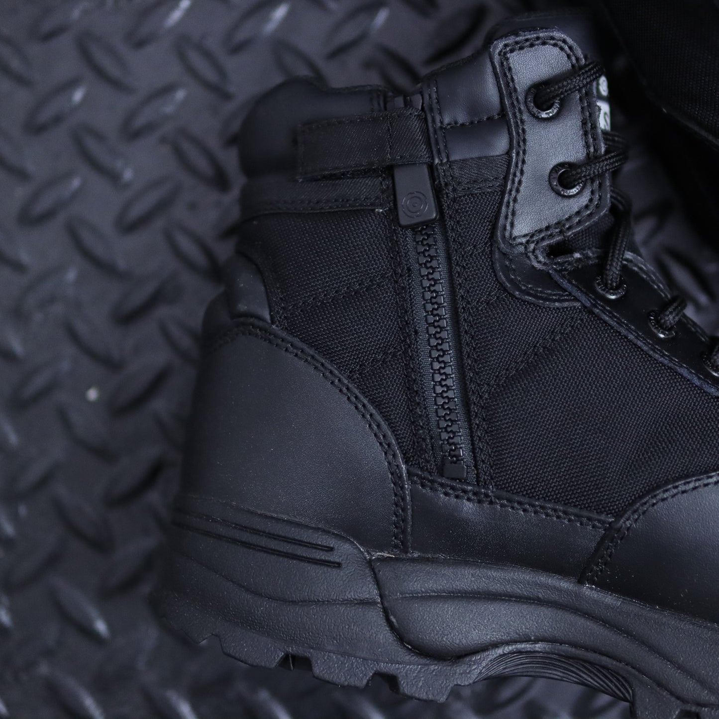 Original S.W.A.T. Classic 6" 防水側拉鍊安全頭戰術靴