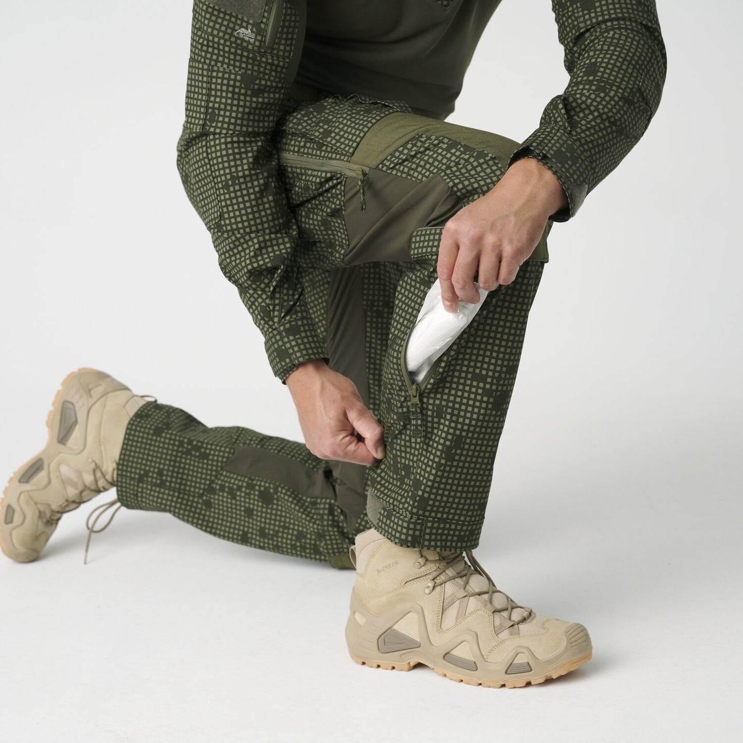 Helikon MCDU Tactical Pants in Camo