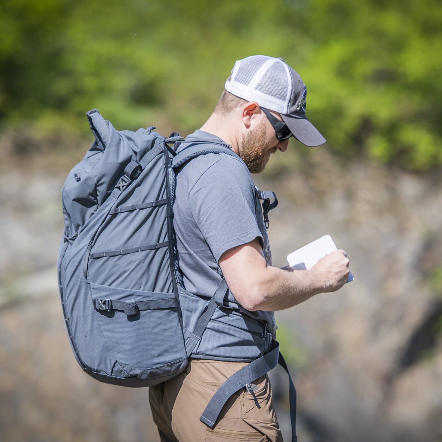 Helikon Summit 40L: Your Durable Companion for Outdoor Ventures